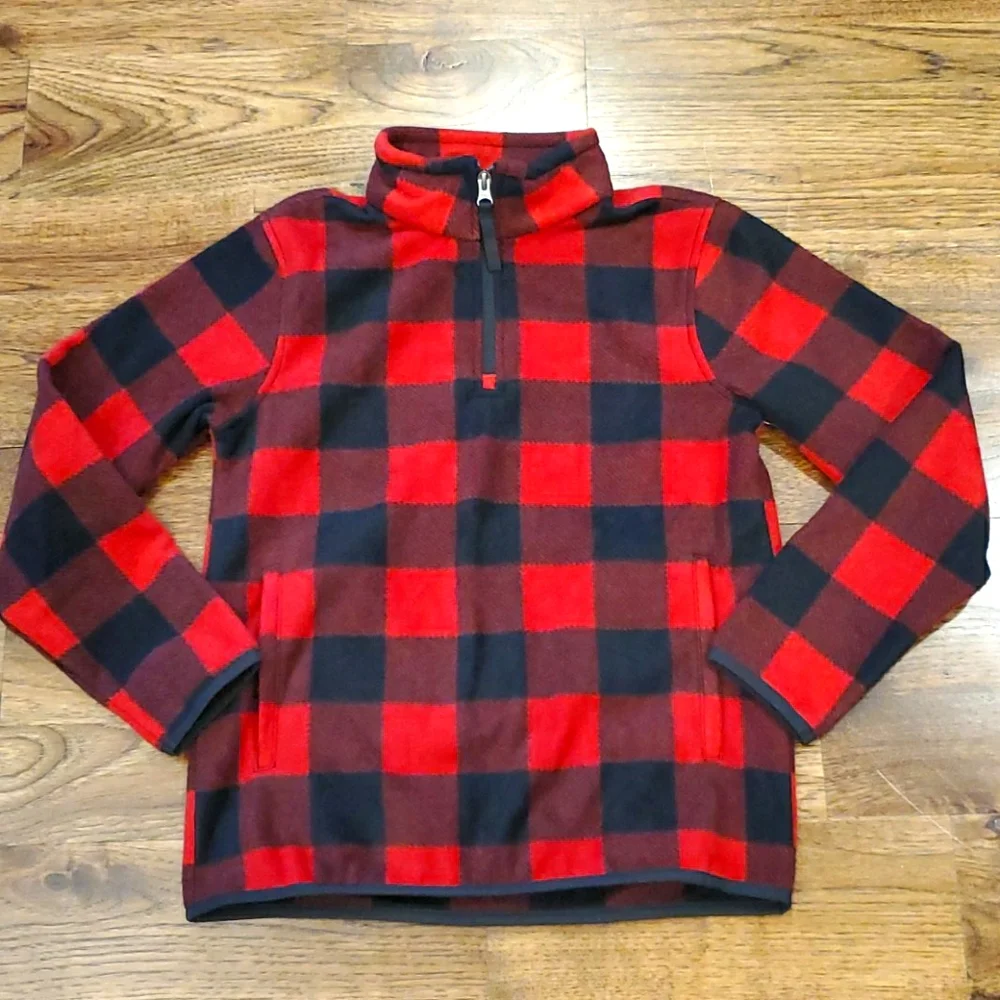 Boys Amazon Essentials 1/4 zip pullover size 10